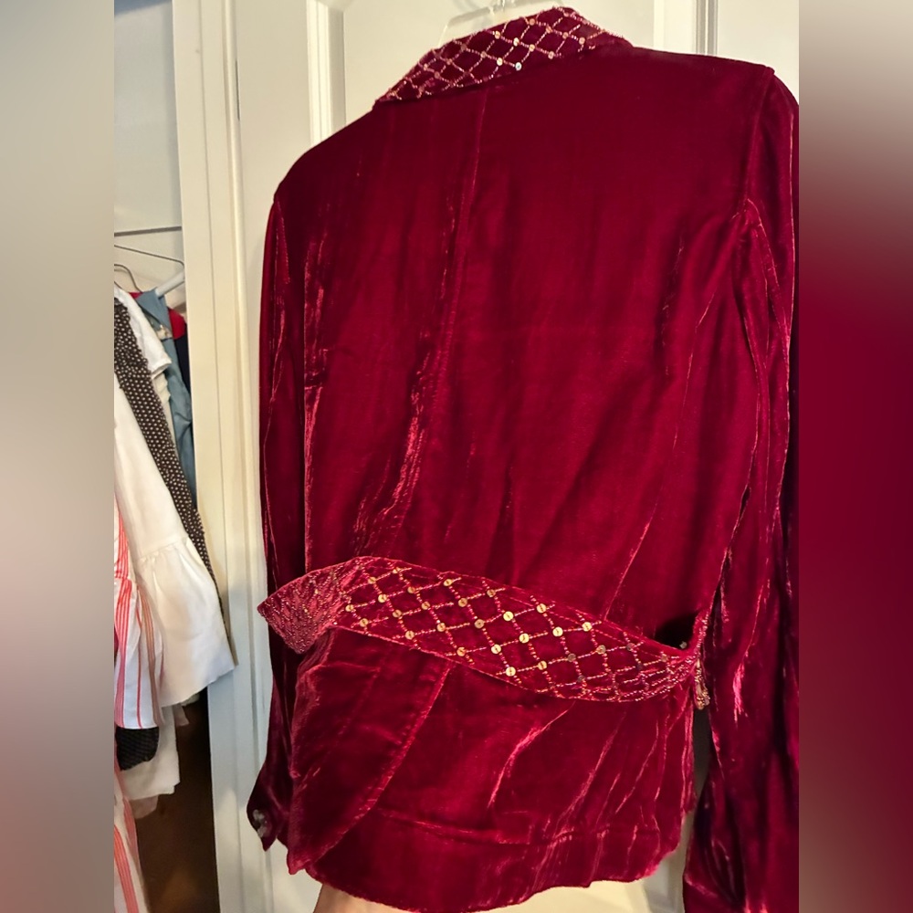 Berek Women's Rich Red Velvet Silk Blend Blazer - Picture 8 of 9